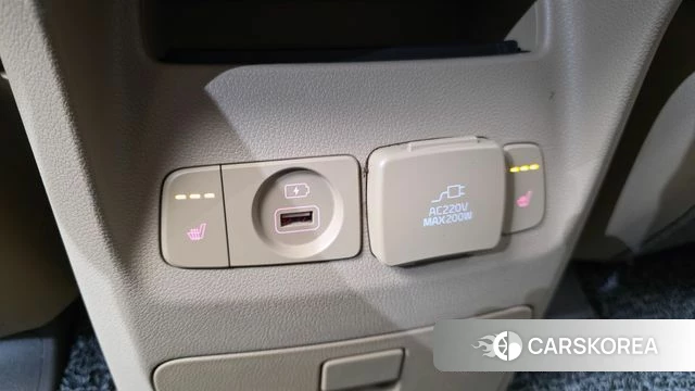 Kia All New Carnival id 4552090 из Кореи 9