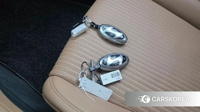 Hyundai Grandeur (GN7) id 4266552 из Кореи 9