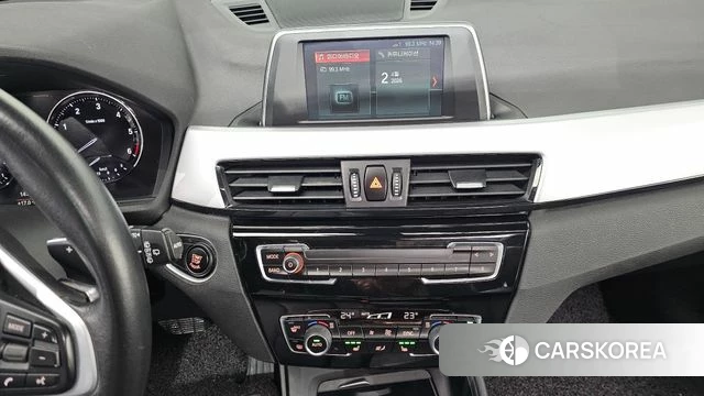 BMW X1 (F48) id 3879684 из Кореи 9