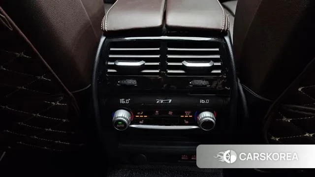 BMW 5 Series (G30) id 3023806 из Кореи 9