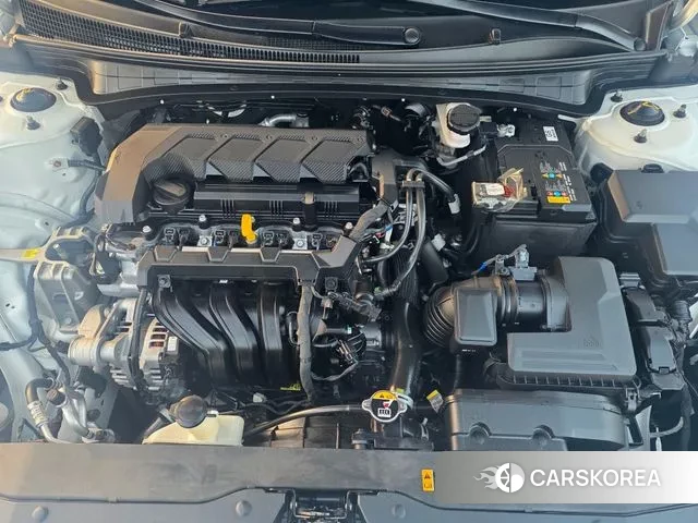 Hyundai Avante (CN7) id 3497417 из Кореи 9