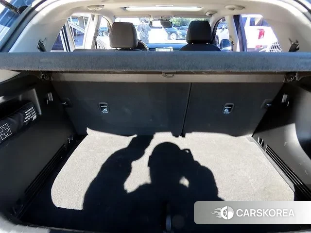 Kia Stonic id 3339415 из Кореи 9