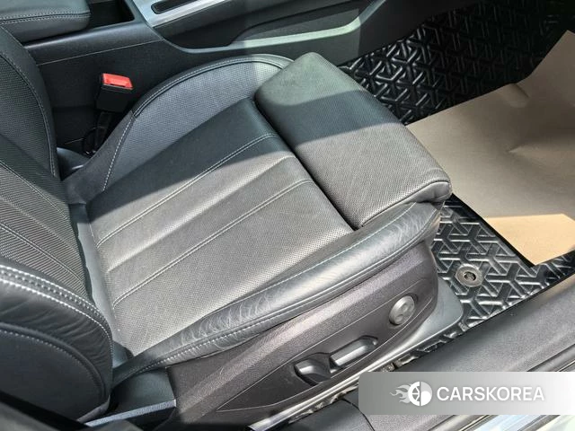 Audi A4L id 4215082 из Китая 9