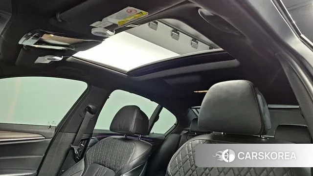 BMW 5 Series (G30) id 3773319 из Кореи 9