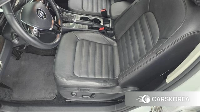 Volkswagen The New Passat id 4742161 из Кореи 9