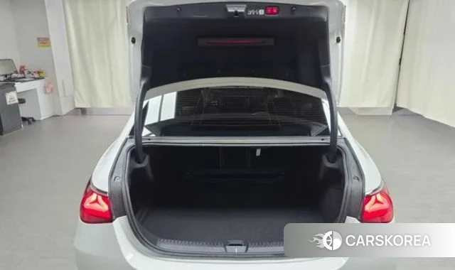 Mercedes-Benz E-Class W214 id 3919606 из Кореи 9