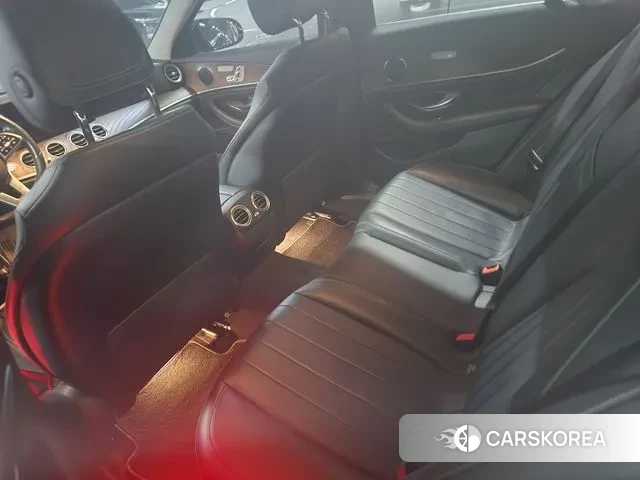 Mercedes-Benz E-Class W213 id 3656397 из Кореи 9