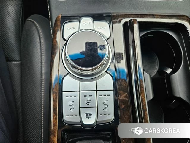 Genesis G90 id 4424640 из Кореи 9