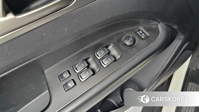 Ssangyong Rexton Sports id 4020488 из Кореи 9