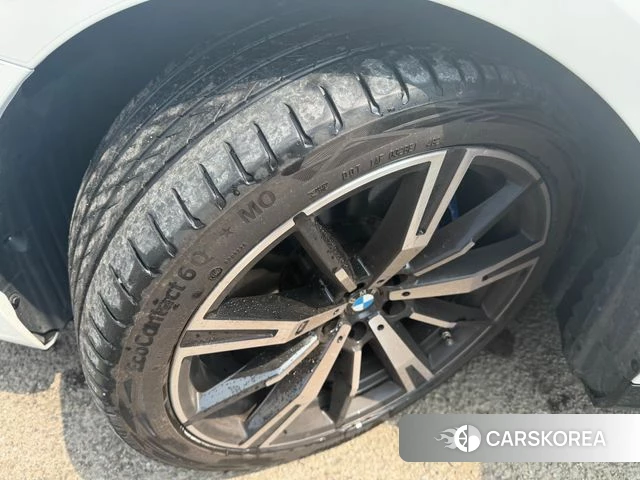 BMW 5 Series (G60) id 4654040 из Кореи 9