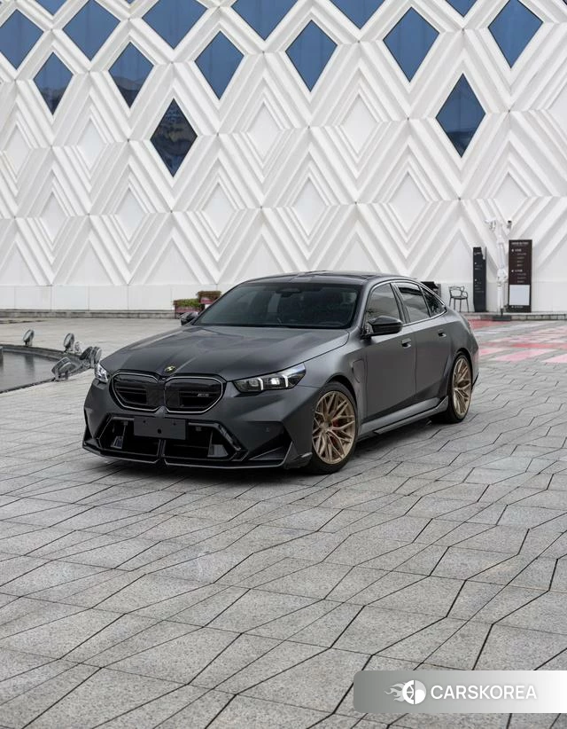 BMW M5 PHEV id 3908795 из Китая 9