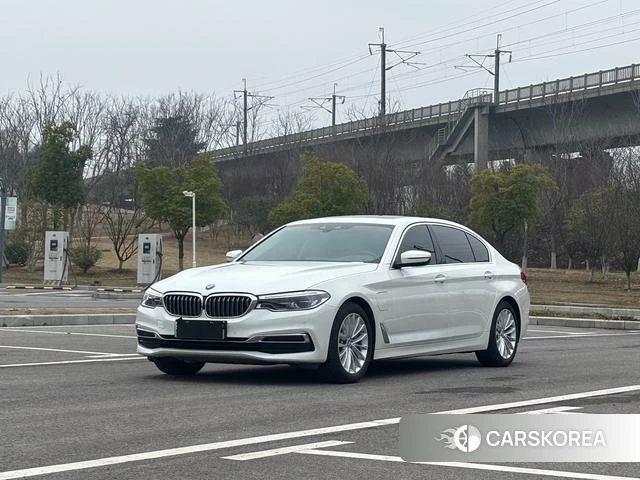 BMW 5 series PHEV id 4209456 из Китая 9