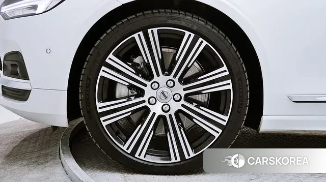 Volvo S90 id 3701050 из Кореи 9