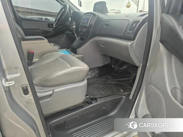 Hyundai The New Grand Starex id 4245680 из Кореи 9