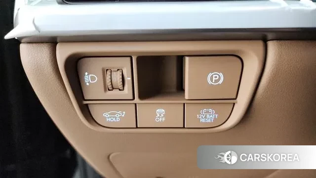 Hyundai Grandeur Hybrid (GN7) id 2930317 из Кореи 9