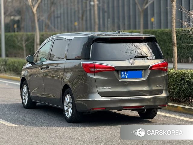 Buick GL8 id 4208697 из Китая 9