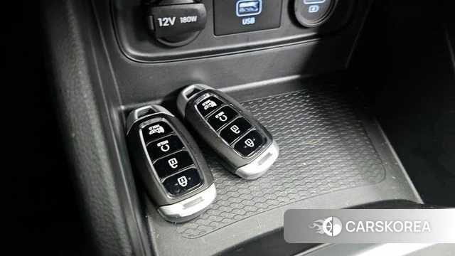 Hyundai Venue id 3860931 из Кореи 9