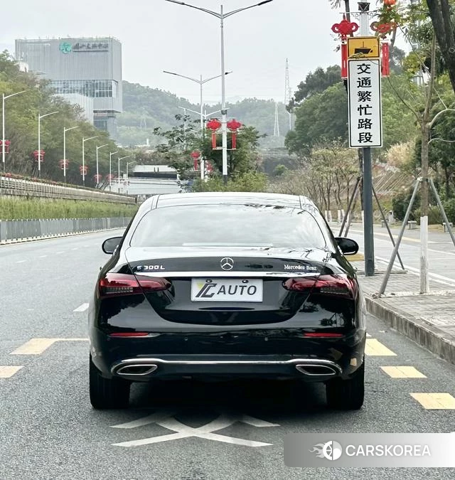Mercedes-Benz E-class id 4274205 из Китая 9