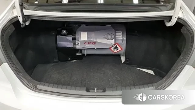 Hyundai Avante AD id 3568797 из Кореи 9