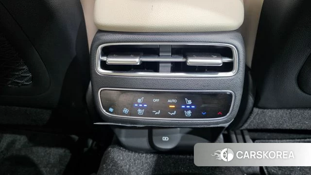 Genesis GV70 id 3837931 из Кореи 9