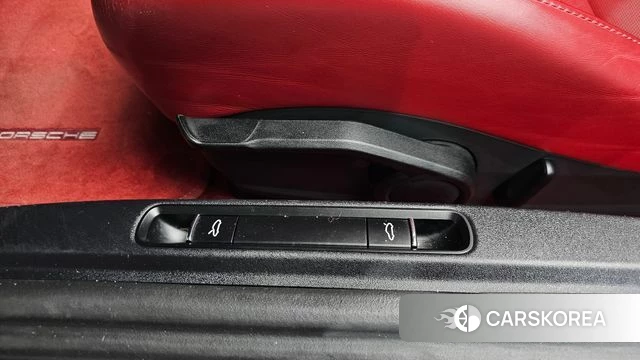 Porsche 718 Boxster id 3879898 из Кореи 9