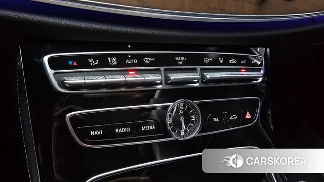 Mercedes-Benz E-Class W213 id 4632740 из Кореи 9
