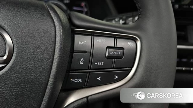 Lexus UX250h id 4630720 из Кореи 9