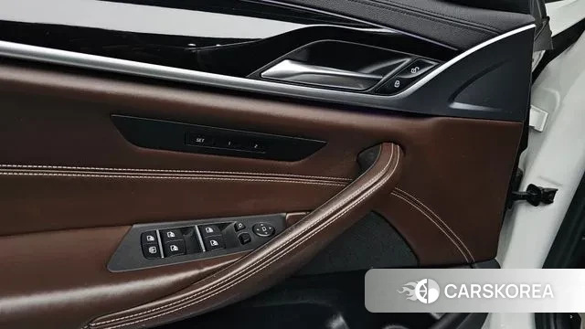 BMW 5 Series (G30) id 3474718 из Кореи 9