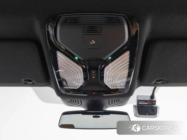 BMW 5 Series (G30) id 3852557 из Кореи 9