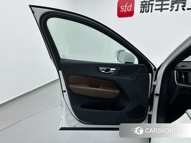 Volvo XC60 id 3890865 из Китая 9
