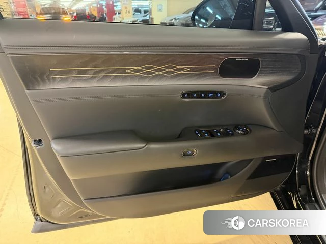 Genesis G90 (RS4) id 4730026 из Кореи 9