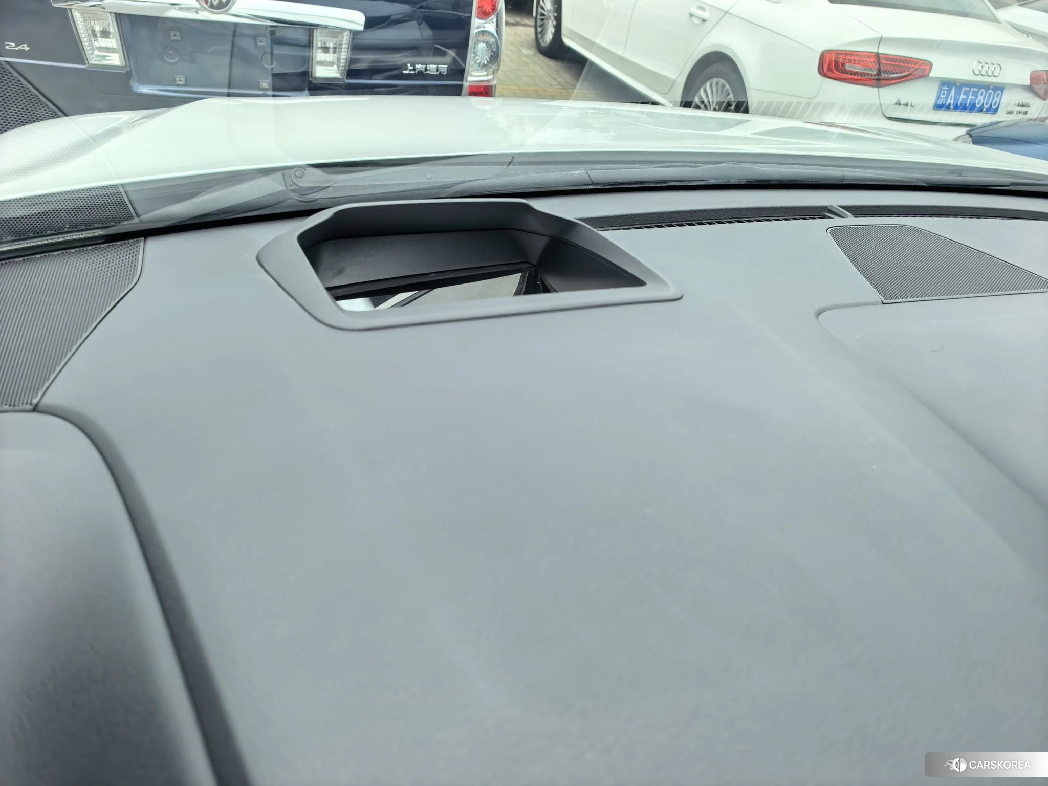 Toyota Saina id 4492740 из Китая 9