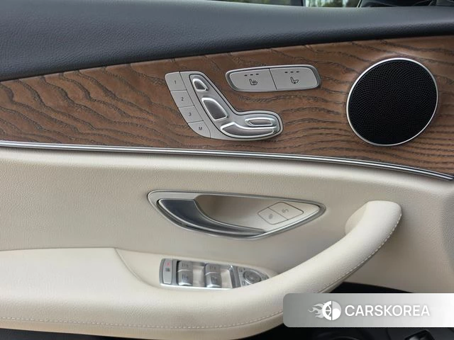 Mercedes-Benz E-Class W213 id 4248837 из Кореи 9