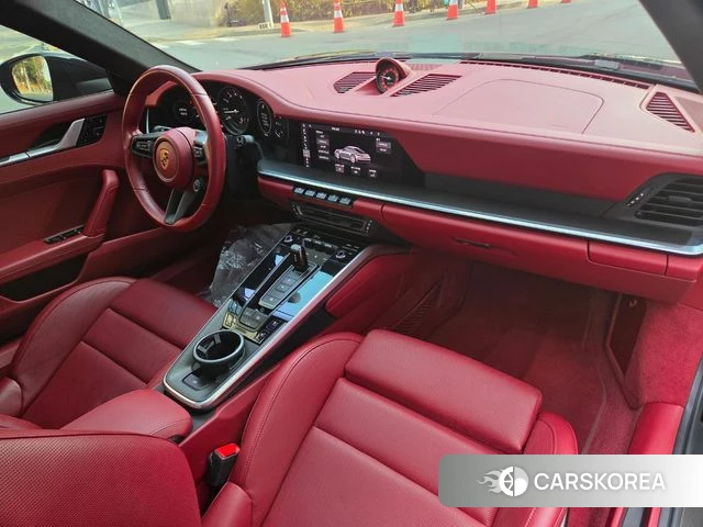 Porsche 911(992) id 3800201 из Кореи 9