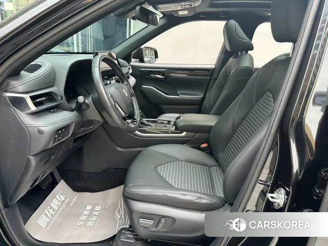 Toyota Crown Lufang id 4279251 из Китая 9
