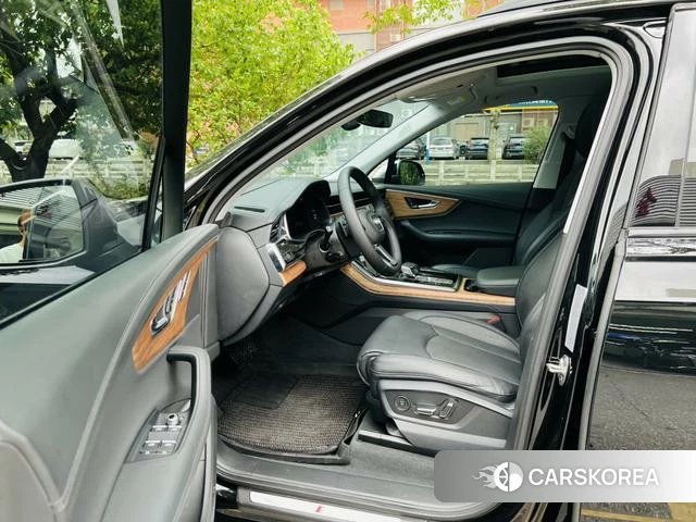 Audi Q7 id 4279245 из Китая 9