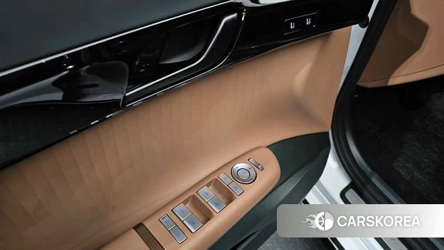 Hyundai Grandeur Hybrid (GN7) id 4608059 из Кореи 9