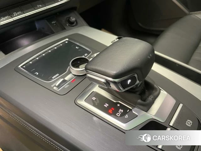 Audi Q5L id 4205738 из Китая 9