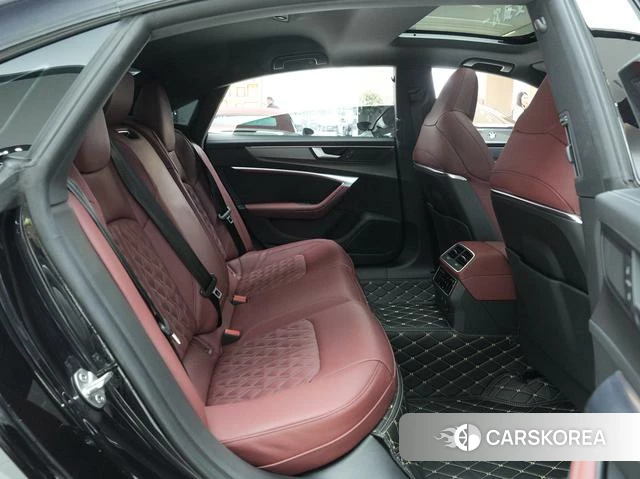 Audi A7L id 4328829 из Китая 9