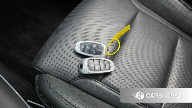 Hyundai The New Grandeur IG Hybrid id 4409310 из Кореи 9