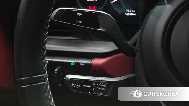 Porsche 911(992) id 4880342 из Кореи 9