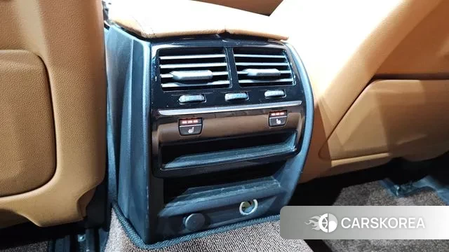 BMW 5 Series (G30) id 3319749 из Кореи 9