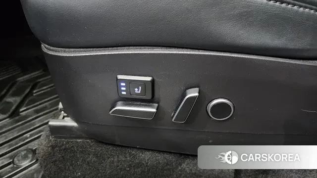 Tesla Model Y id 3116614 из Кореи 9