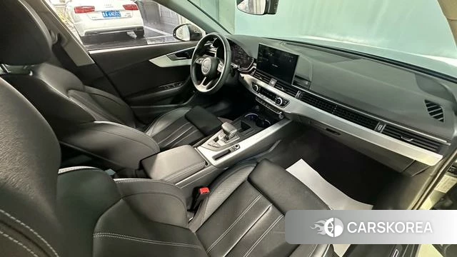 Audi A4L id 4298340 из Китая 9