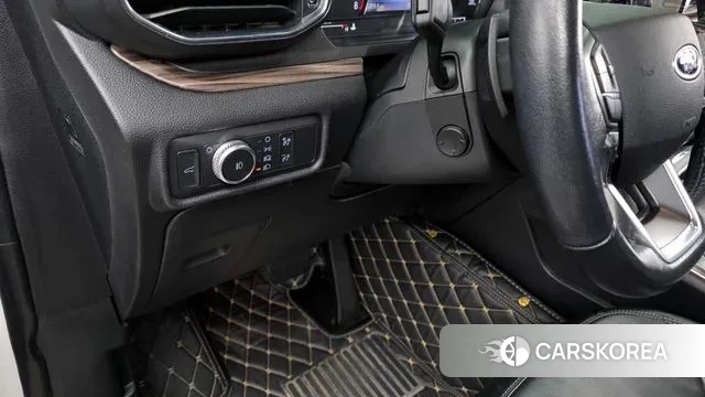 Ford Explorer 6th Generation id 3330231 из Кореи 9