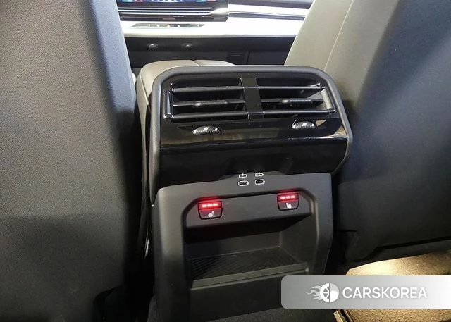 BMW 5 Series (G60) id 4194245 из Кореи 9