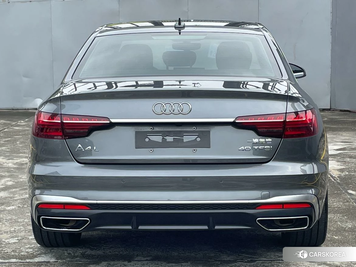 Audi A4L id 4512827 из Китая 9