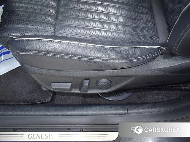 Genesis G70 id 3656961 из Кореи 9