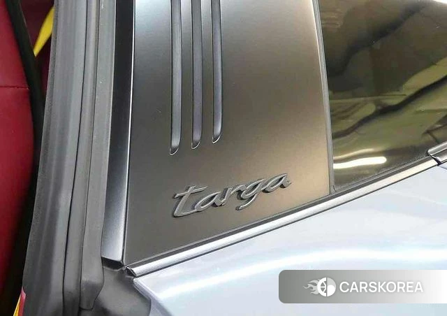 Porsche 911(992) id 4360643 из Кореи 9