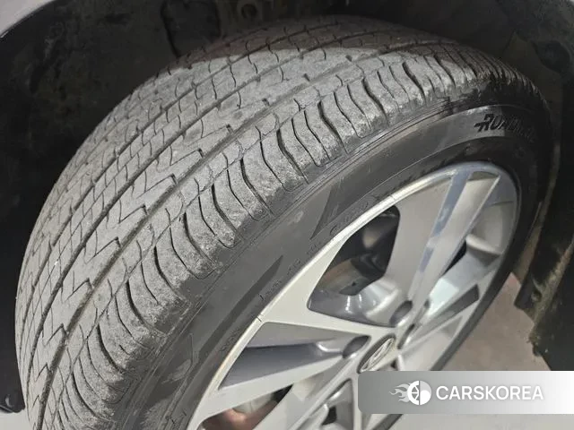 Hyundai Avante AD id 3651768 из Кореи 9